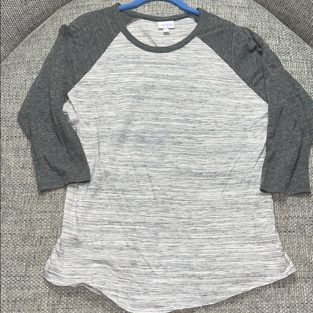 Women’s lularoe Randy top